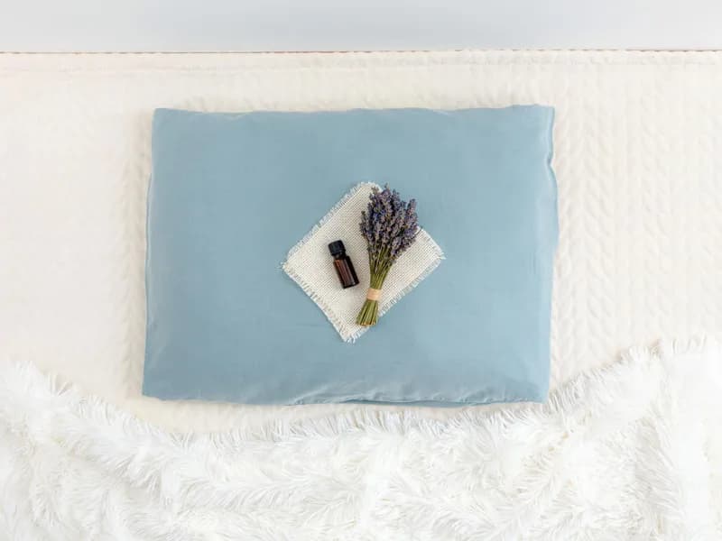 “Uykusuz Gecelere Doğadan Çözüm: Lavanta  Aromaterapisi”